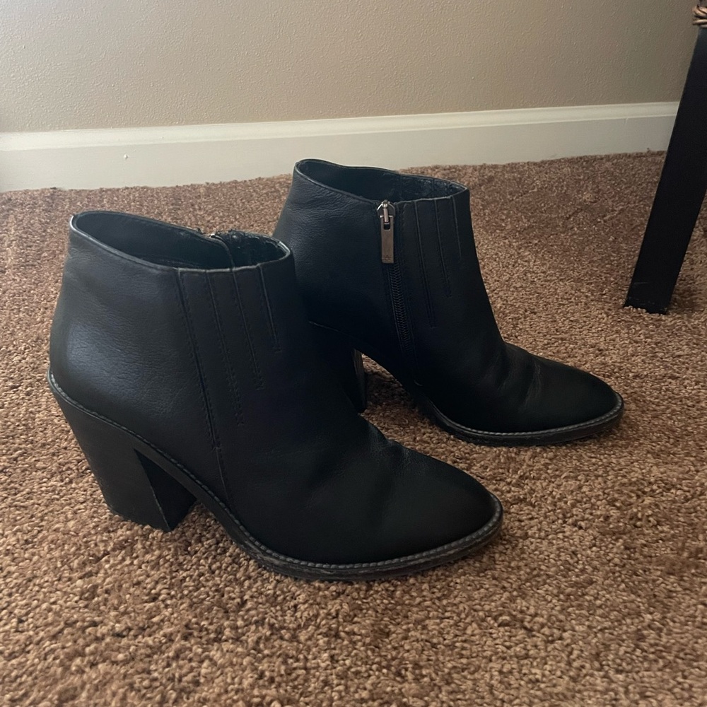 Black Aquatalia Boots size 8.5